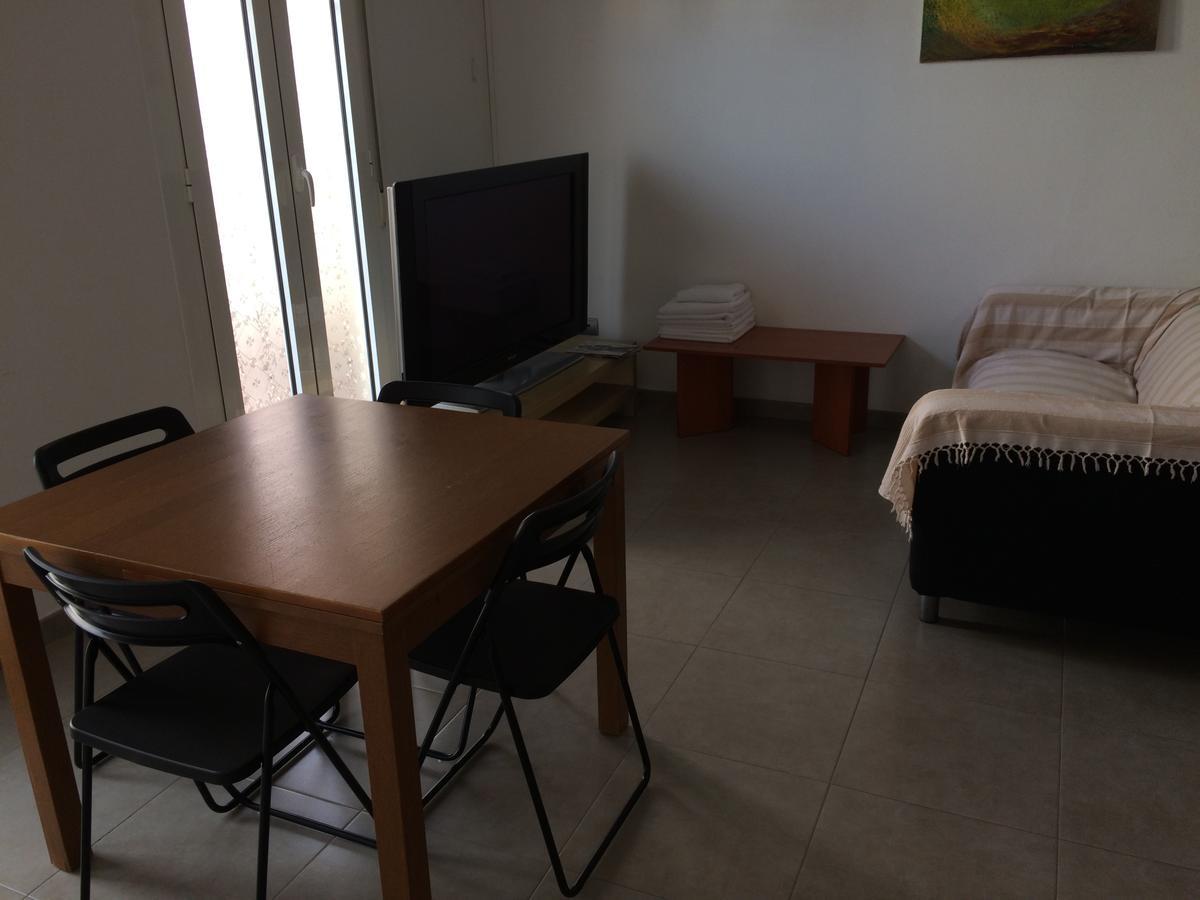 Apartamentos Turisticos Sant Boi Sant Boi de Llobregat Zewnętrze zdjęcie