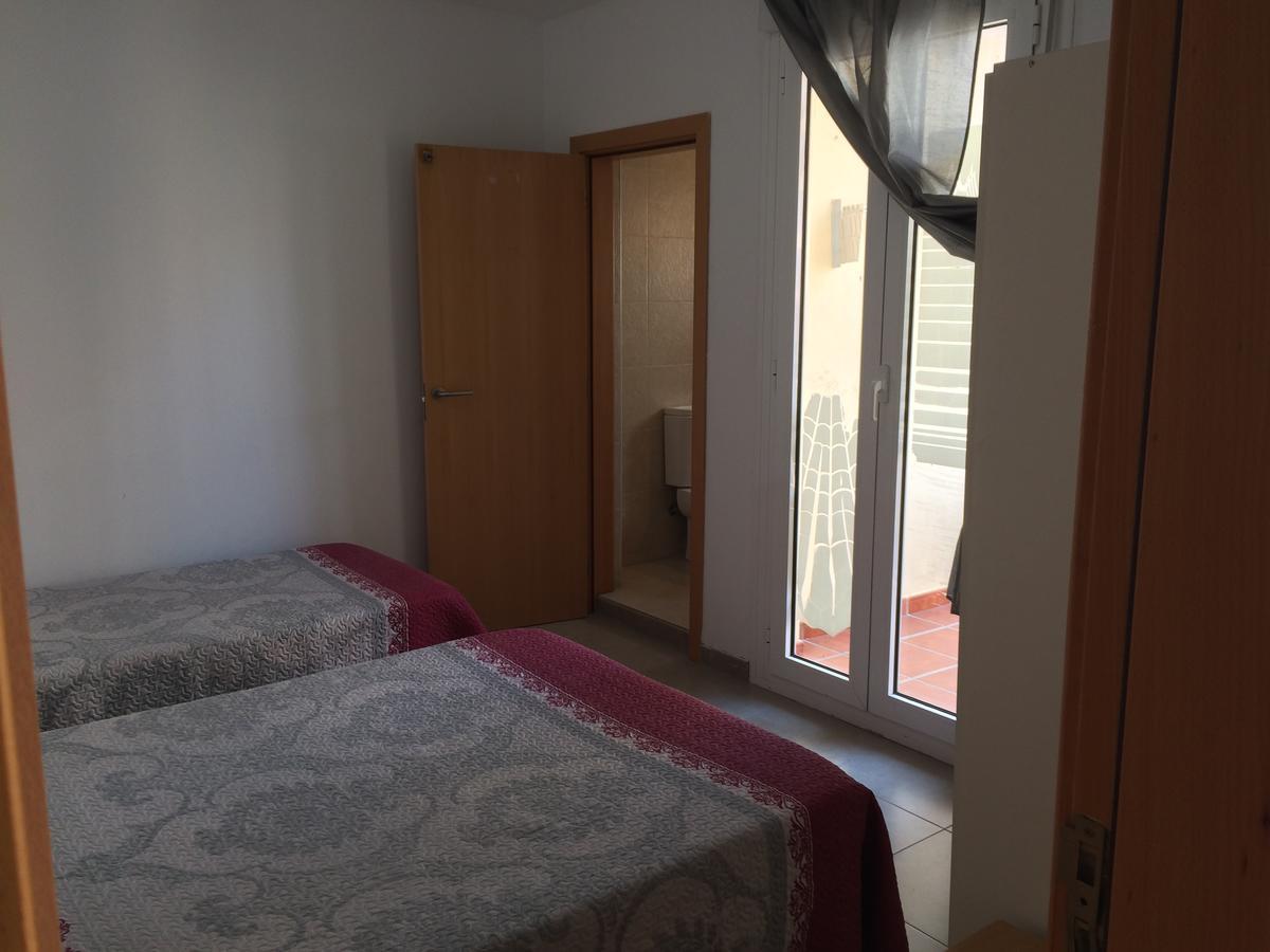 Apartamentos Turisticos Sant Boi Sant Boi de Llobregat Zewnętrze zdjęcie